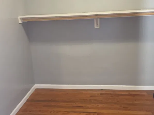 921 S 17th St Floor 2, Newark, NJ 07108