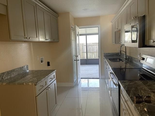 1st image of 725 Northlake Blvd APT 18