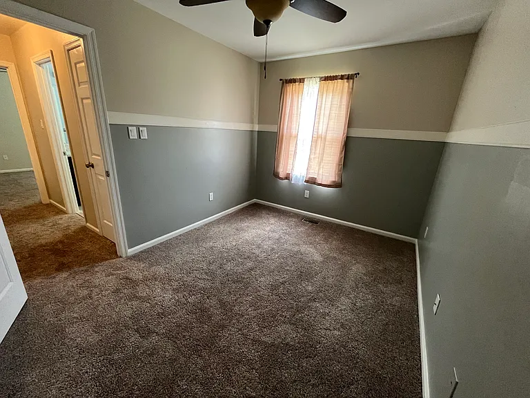 417 Bryan Ct — Photo 14
