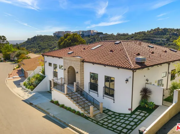 1305 Casiano Rd, Los Angeles, CA 90049