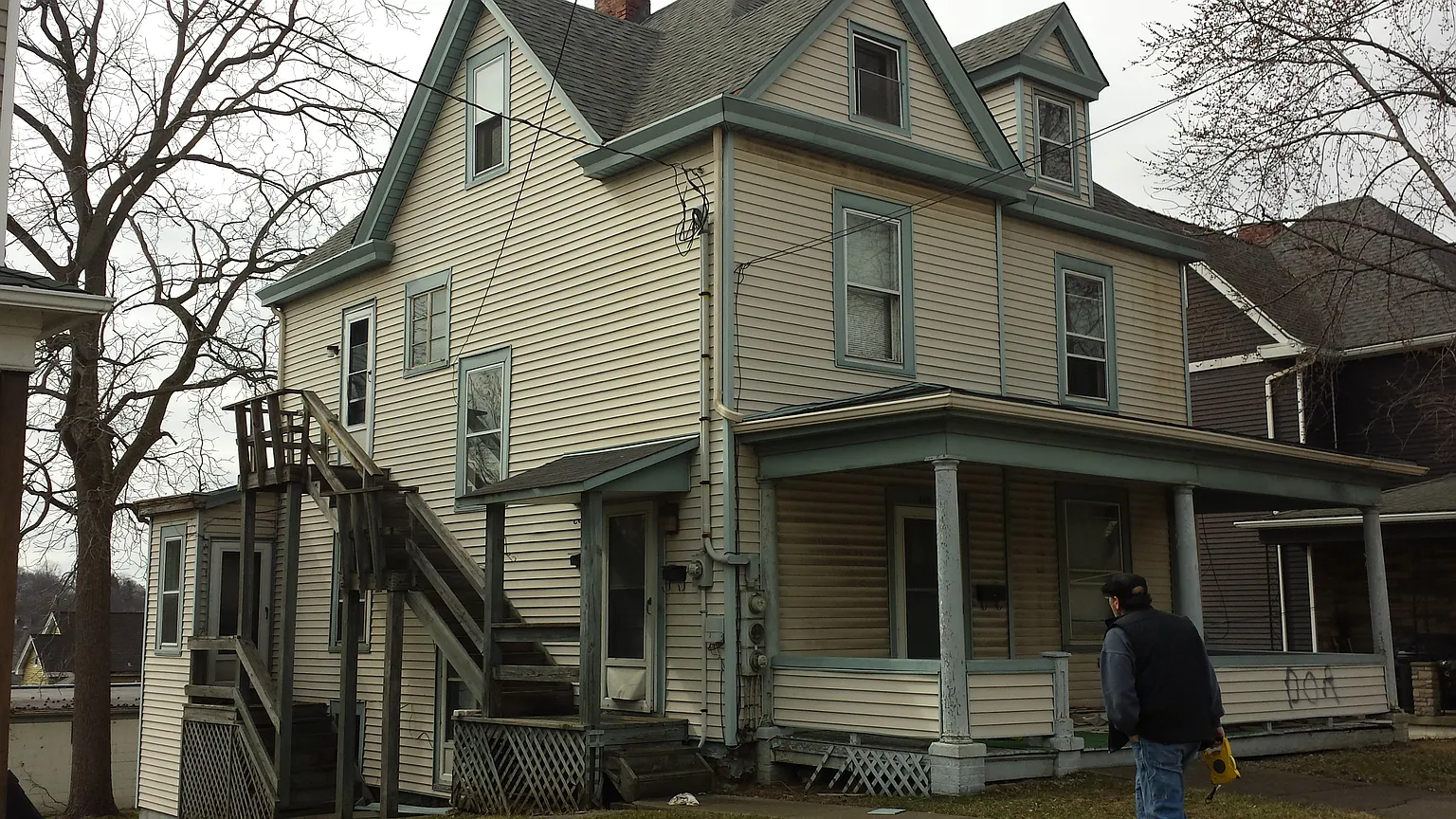 415 Duncan Ave photo 1