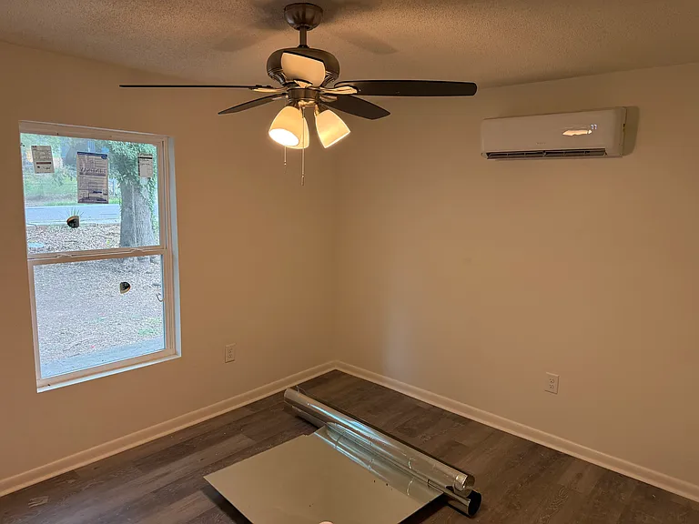 108 Gibson St — Photo 8