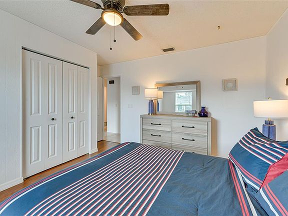 2nd image of 6222 Fabian Rd