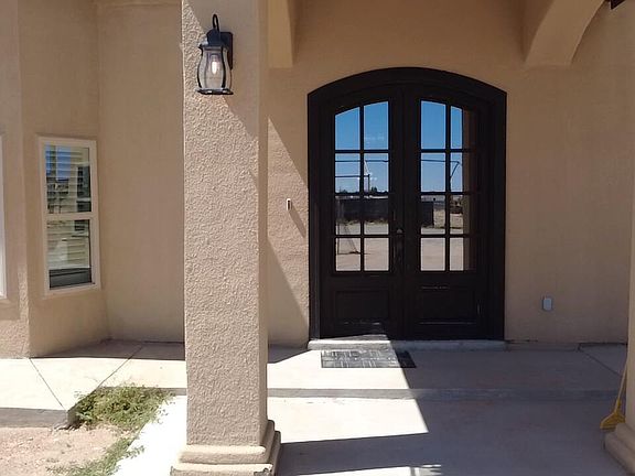 3rd image of 14831 Lafitte