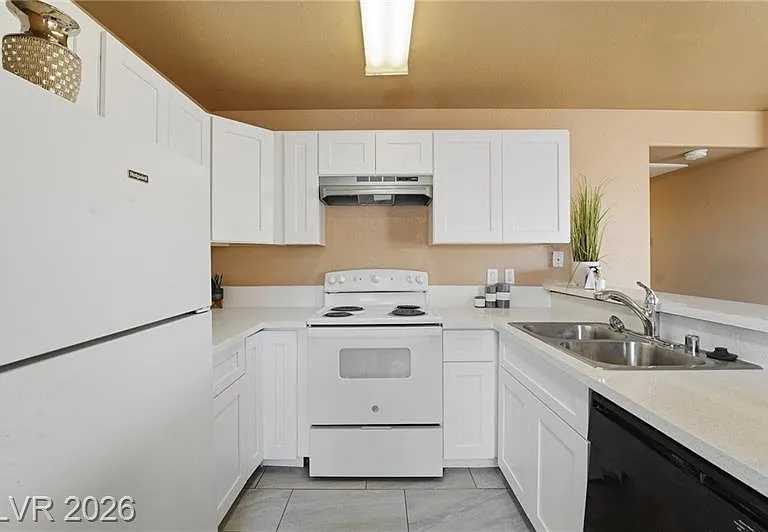 2982 Juniper Hills Blvd #202 — Photo 9