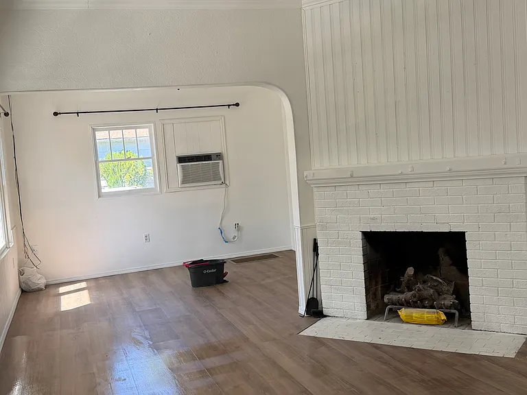 801 S 10th Ave — Photo 4
