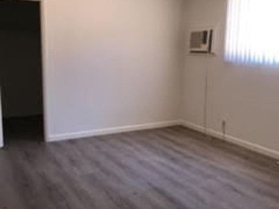 3rd image of 8208 W Norton Ave #8