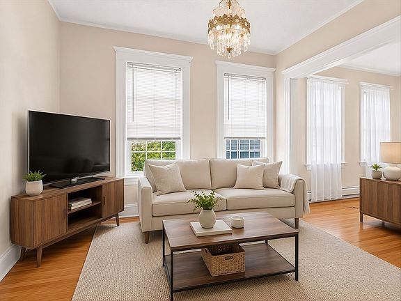 2nd image of 30 Clarendon Ave