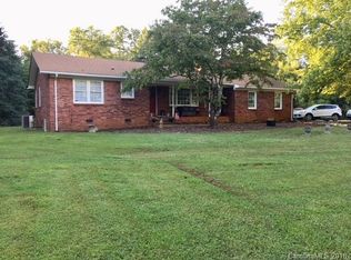 1300 Landrum Rd, Columbus, NC 28722