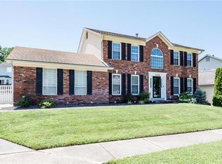 3480 Summerlyn Dr, Saint Louis, MO 63129