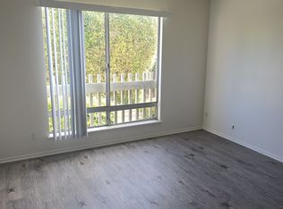 57 N Ann St APT 105, Ventura, CA 93001