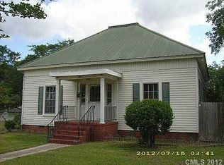 420 W Hamlet Ave, Hamlet, NC 28345