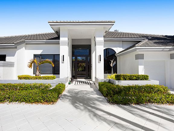 3rd image of 10522 Stonebridge Blvd
