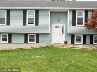 209 Contour Rd, Mount Airy, MD 21771