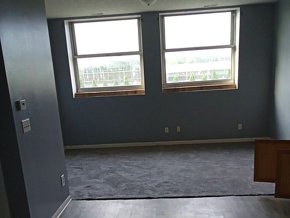 3rd image of 25 S Benton St APT 11