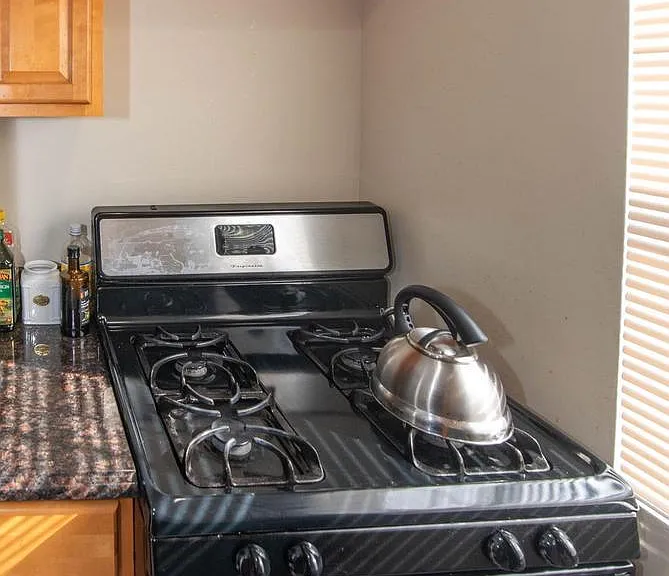 3876 9th St SE #302 — Photo 13