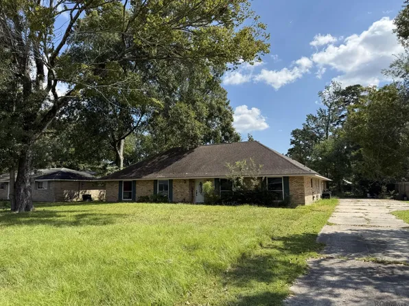 2232 Connie Dr, Denham Springs, LA 70726
