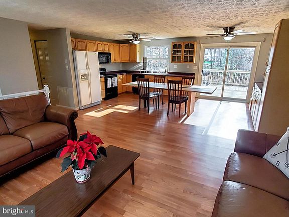 2nd image of 110 Caragana Ct