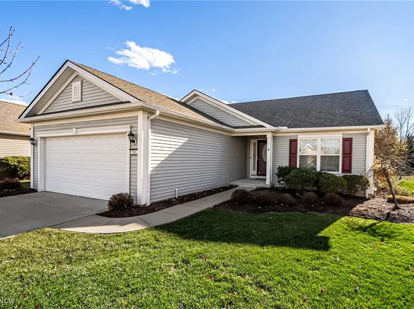 506 Water Pointe Ln, Brunswick, OH 44212
