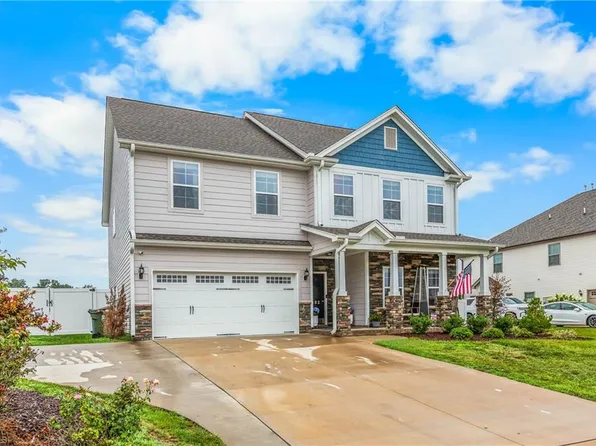 1302 Leyland Ter, Trinity, NC 27370