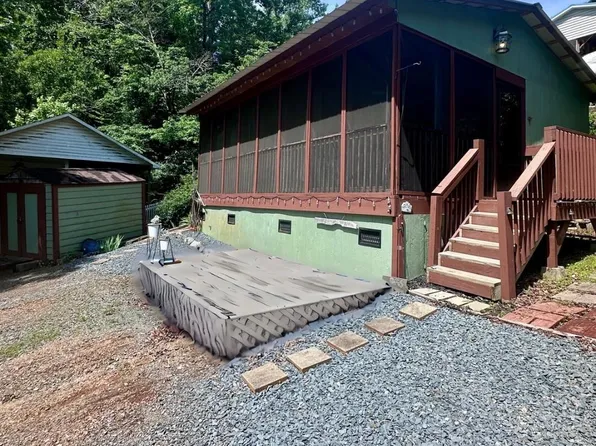 152 Muskhogean Way, Mount Gilead, NC 27306