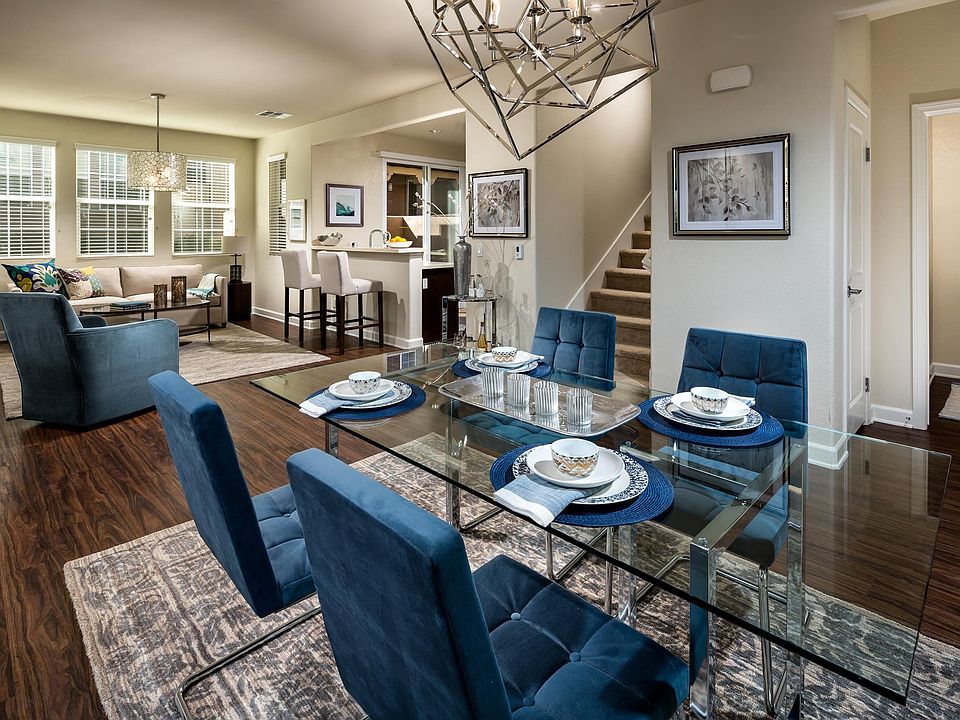 Townhomes at Lost Canyon 18179 Terra Verde Pl Canyon Country, CA