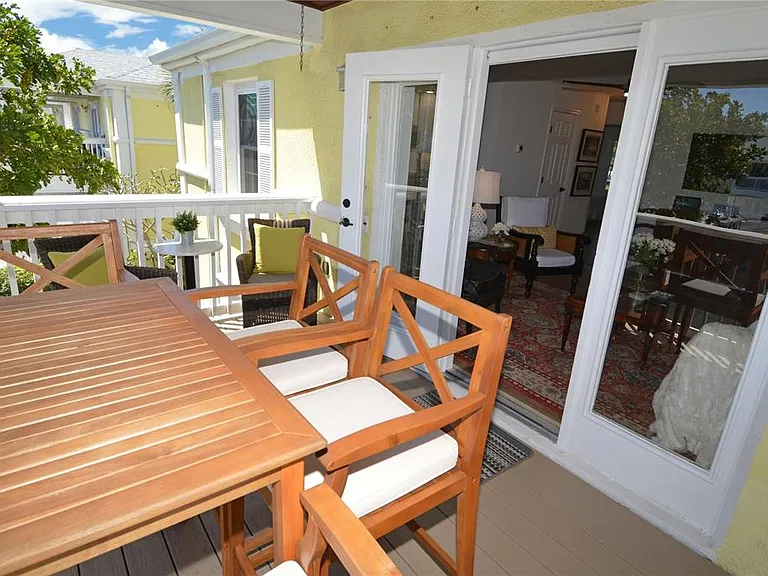 5048 Beach Dr SE #F — Photo 46