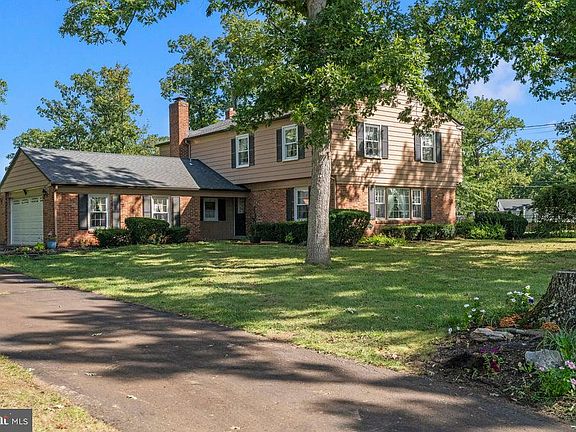 4th image of 619 Morwood Rd