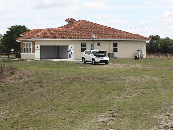 Side of House w/2 Car Garage