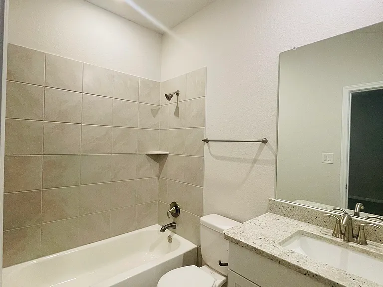 17604 Pepperwood Cv — Photo 7