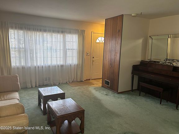 4th image of 123 Cranford Ave