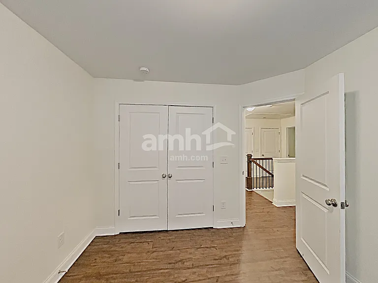411 Pearson Cir — Photo 22
