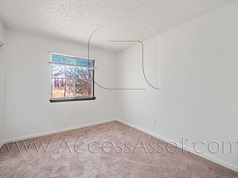 14710 Mesa St — Photo 12