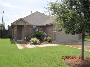 7 Jasmine Ct, Angleton, TX 77515