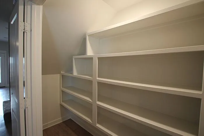 307 N Henry St #15 — Photo 10