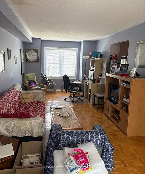 6 Michelle Dr — Photo 4