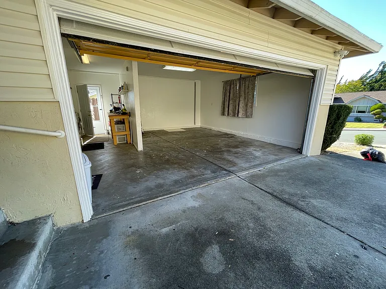 3420 Fleetwood Dr — Photo 31
