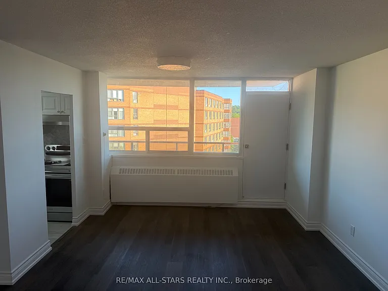 180 Markham Rd #603 — Photo 7