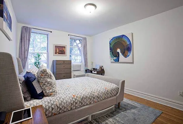 Rented by Metropolitan Equities | media 2