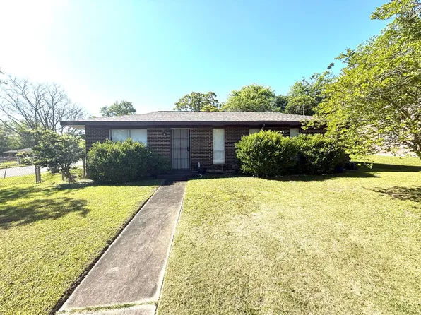 5190 Greensboro Dr, Montgomery, AL 36108