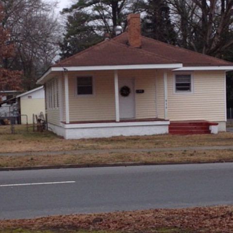 1st image of 916 Western Ave
