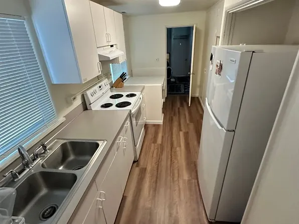 Lewis & Clark Law Students ONLY, 620 S Palatine Hill Rd #2, Portland, OR 97219