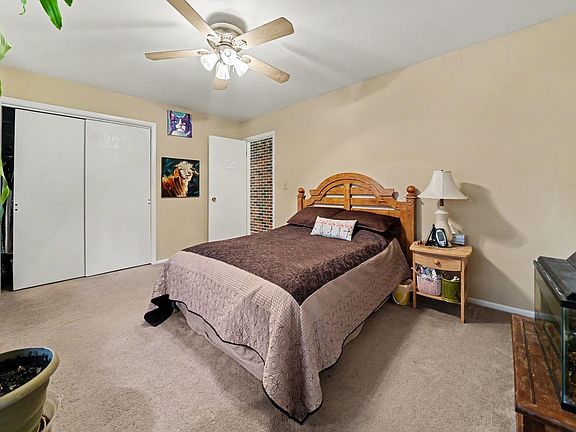 5th image of 52335 Santa Monica Dr