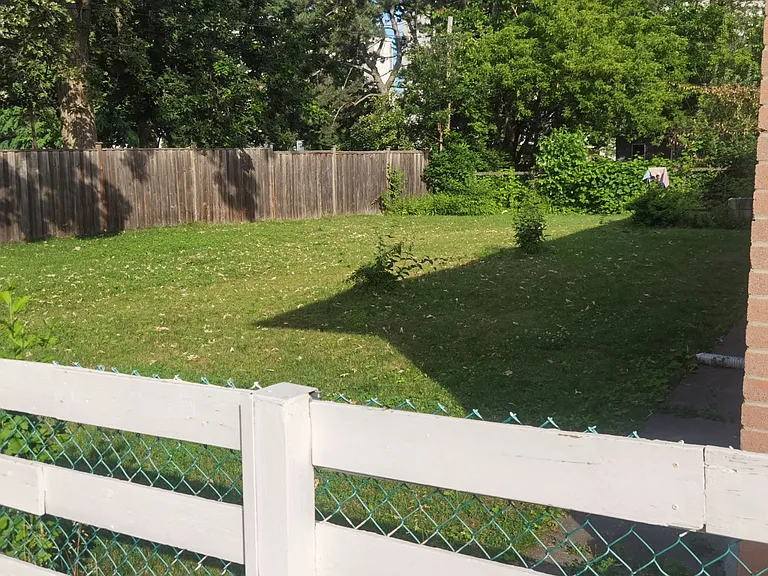 Floradale Dr — Photo 11