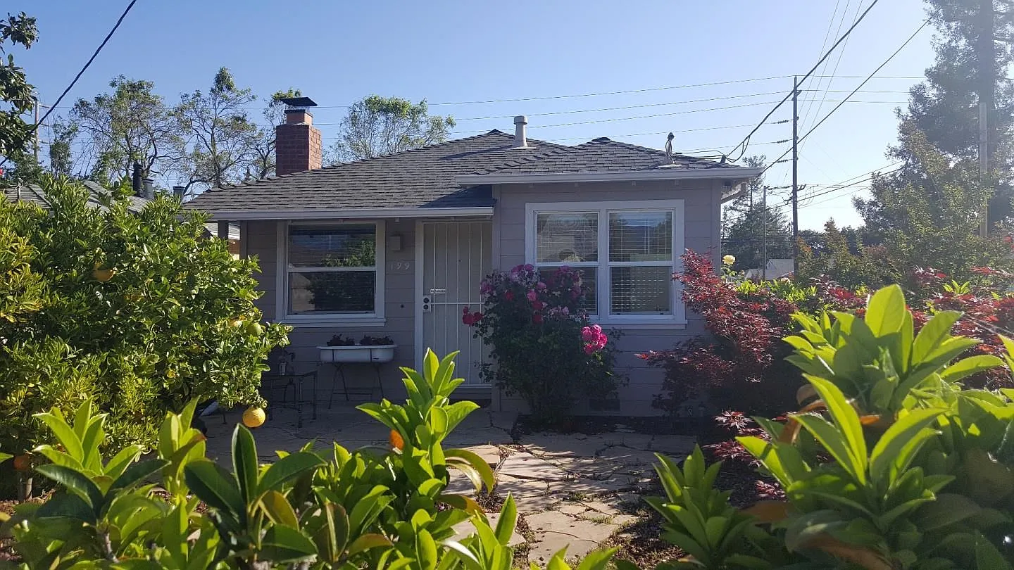 199 Alexander Ave photo 1