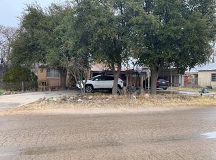 305 W 17th St, Monahans, TX 79756