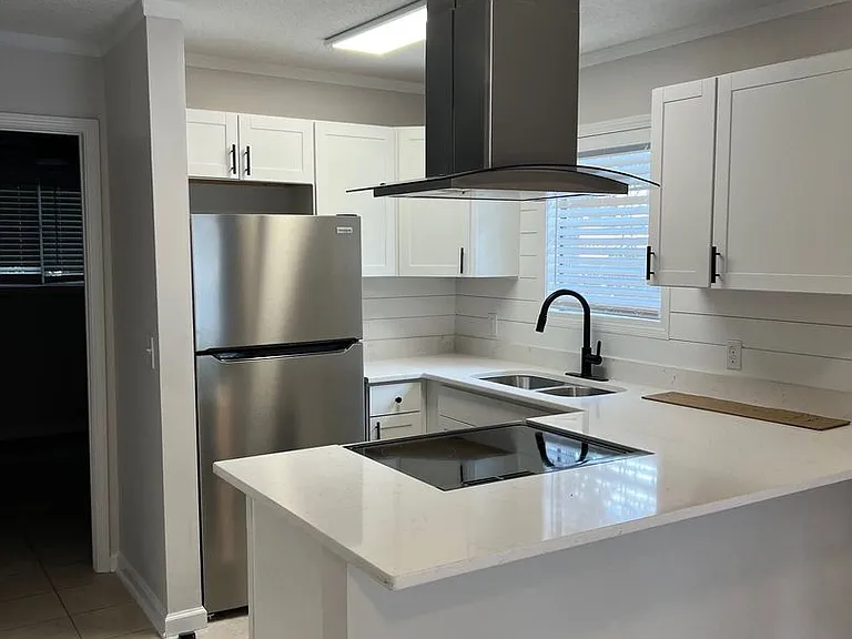 6630 Applegate St — Photo 20