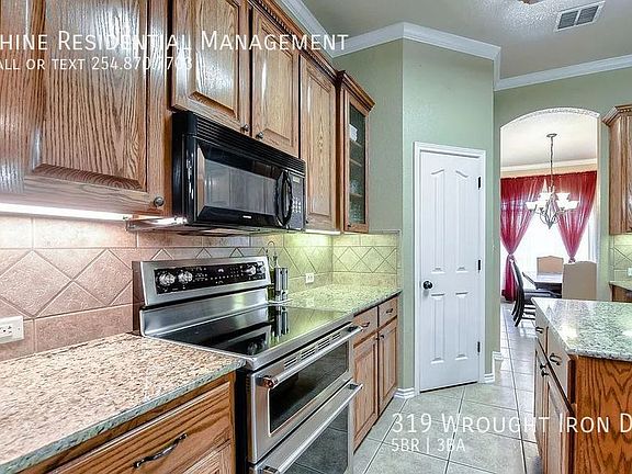 5th image of 319 Wrought Iron Dr