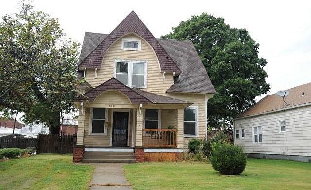 1st image of 516 Brown Ave