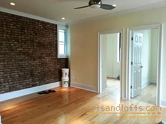 Rented by aptsandlofts.com